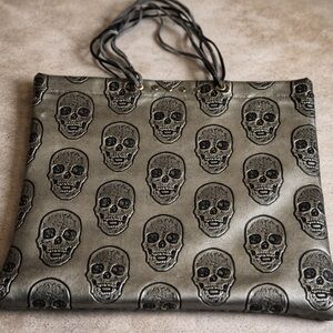 Metallic Skull Tote Bag - Black & Silver